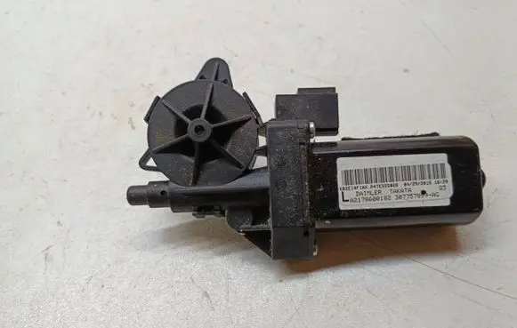 Mercedes-Benz S C217 Seat belt adjustment motor A2178600182 P4TE55506R 307757899A