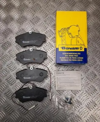 Renault Espace III Brake pads (rear) 90R01671309