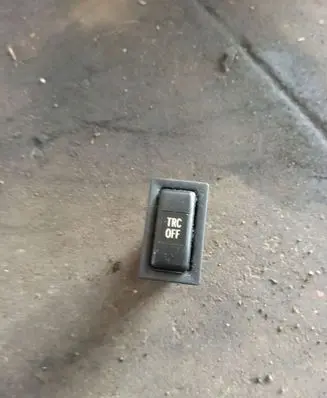 Toyota Avensis T250 Traction control (ASR) switch TR8801
