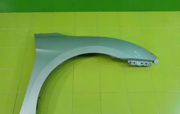 Hyundai i40 Fender PRZOD PRAWY