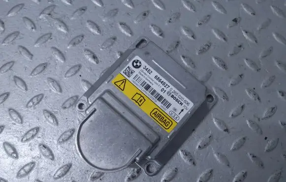 BMW 5 F10 F11 Airbag control unit/module 6864927 34526864927 0265020606