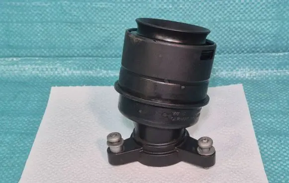 Skoda Yeti (5L) Air intake duct part 03F129656F