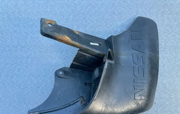 Nissan Patrol Y61 Rear mudguard 78811VB010 78811VB025