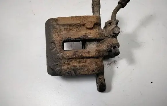 Chevrolet Captiva Rear brake caliper