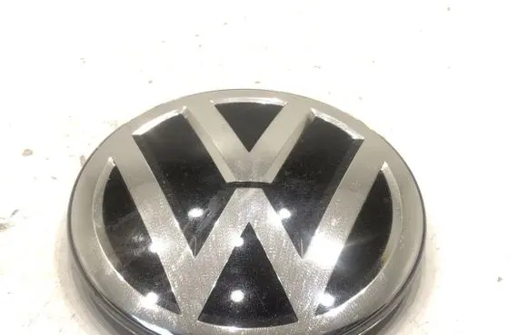 Volkswagen PASSAT B8 Manufacturer badge logo/emblem 3G0853601C