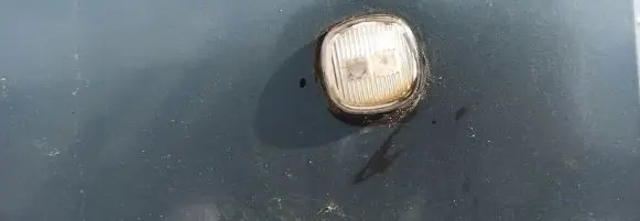 Subaru Outback Front fender indicator light