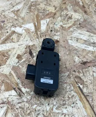 Lexus RX 330 - 350 - 400H Air quality sensor 0136500010