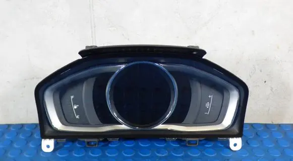 Volvo XC60 Speedometer (instrument cluster) CART31473469 31473469 36010101