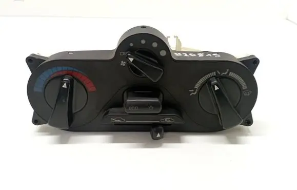 Mitsubishi Carisma Climate control unit MB947677 MB947678