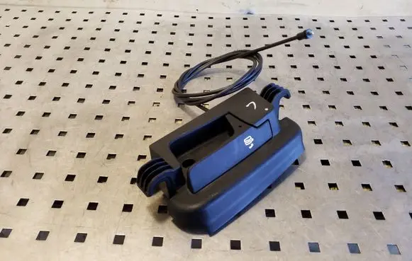 Volkswagen PASSAT CC Seat back rest control lever/handle 3C8885591