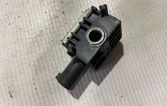 Mercedes-Benz A W169 Airbag deployment crash/impact sensor A0038202826 0038202826