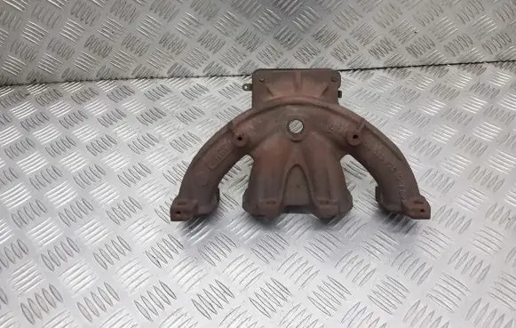 Citroen C2 Exhaust manifold 9638932910