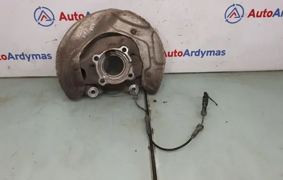 BMW 3 F30 F35 F31 Front wheel hub spindle knuckle 6853820 31216853820