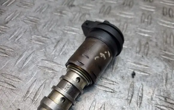BMW 3 E46 Camshaft vanos timing valve 1707323 11361707323 13150137