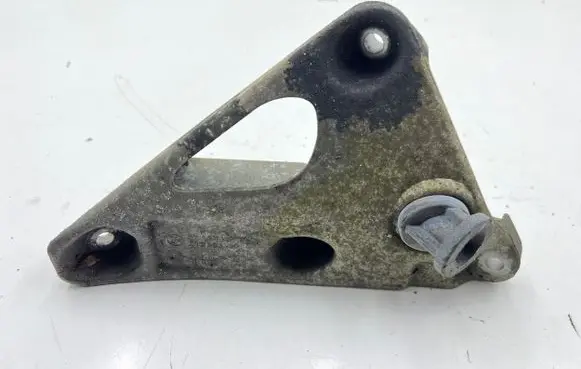 BMW 4 F32 F33 Engine mounting bracket 6784829 EJAC46000
