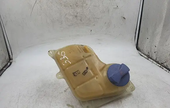 Audi A4 S4 B5 8D Coolant expansion tank/reservoir 