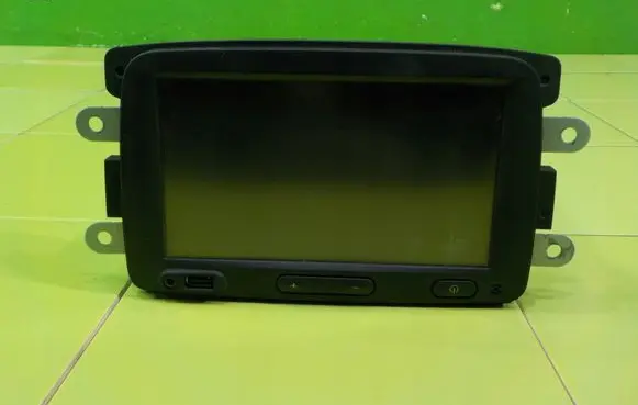 Dacia Sandero II Radio/CD/DVD/GPS head unit 281152761R ZP17