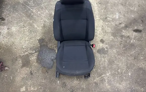 Volkswagen Caddy Front passenger seat 