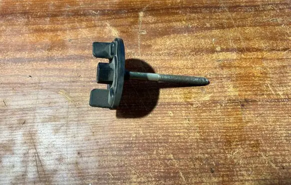 Fiat Punto (188) Spare wheel bolt 