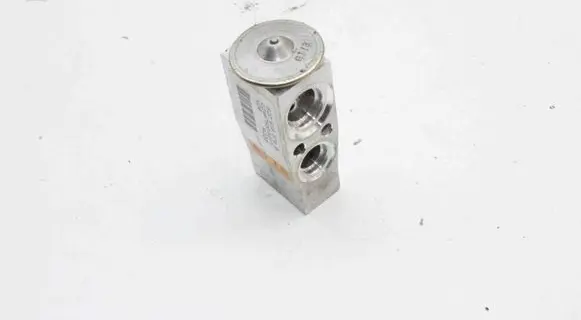 Seat Ateca Air conditioning (A/C) expansion valve 5Q0816679B