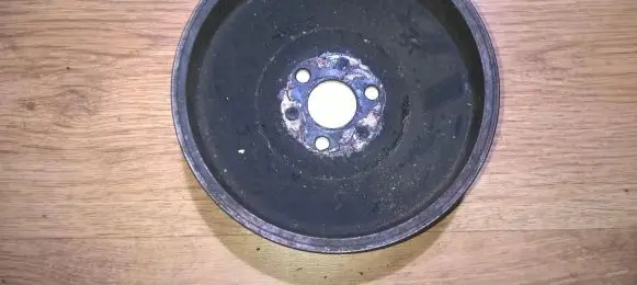 Mercedes-Benz 190 W201 Crankshaft pulley