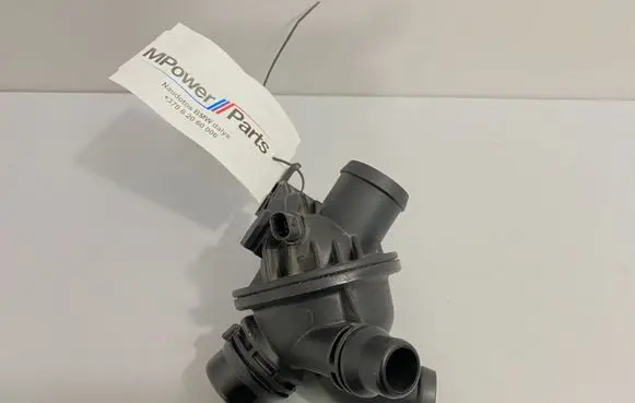 BMW 6 F12 F13 Thermostat 7605431