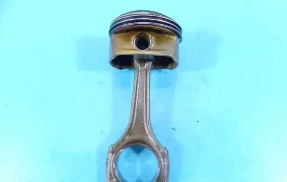 Piston