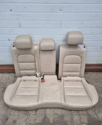 Skoda Superb B6 (3T) Second row seats 061008 3T0885031F