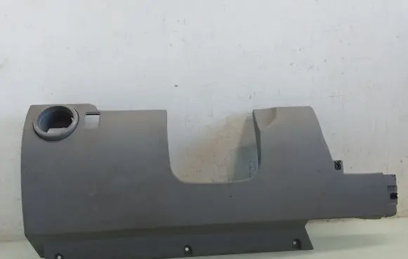 Dashboard lower bottom trim panel