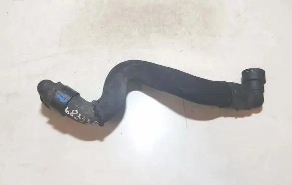 Engine coolant pipe/hose