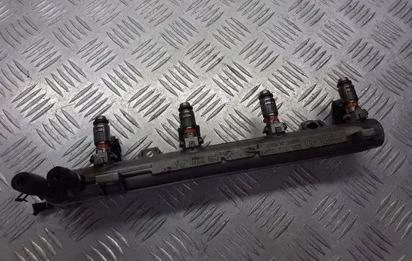 Volkswagen Golf IV Fuel main line pipe 036133319AA