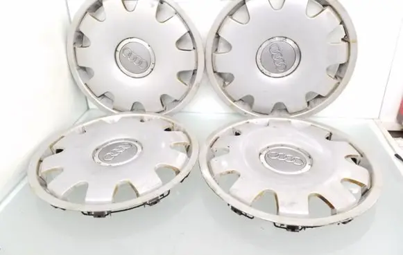 Audi A6 S6 C5 4B R16 wheel hub/cap/trim 4B0601147C