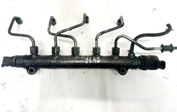 Hyundai Santa Fe Fuel main line pipe 0445214085