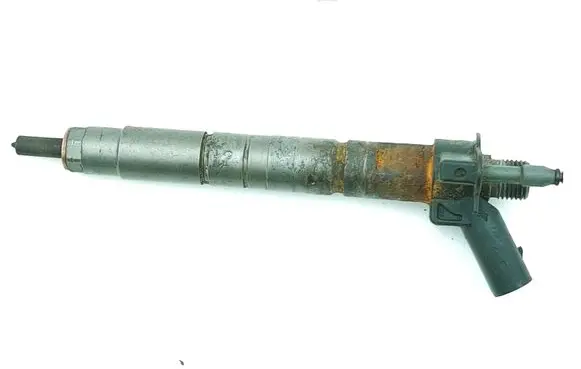 BMW X5 F15 Fuel injector 782346101
