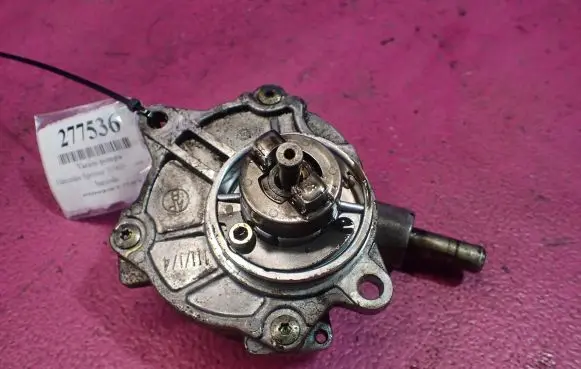 Mercedes-Benz Sprinter W901 W902 W903 W904 Vacuum pump A6112300265