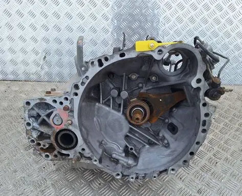 Toyota RAV 4 (XA20) Manual 5 speed gearbox S25165182