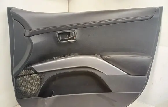 Mitsubishi Outlander Front door card panel trim 7221B134ZZ