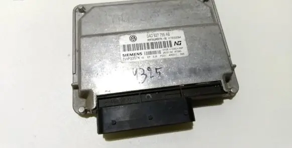 Volkswagen Touareg I Transfer box differential control unit 0AD927755AB 5WP22074