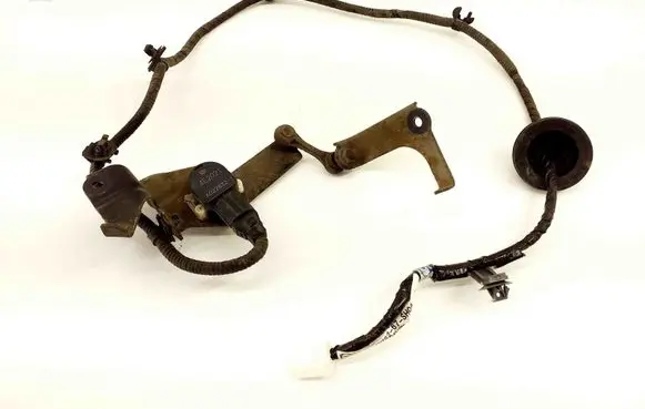 Mazda 3 II Front height sensor lever 4E2021 A0228321