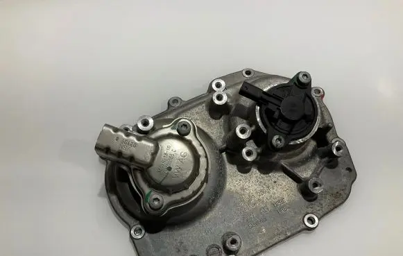 Porsche Cayenne (9Y0 9Y3) Timing chain cover 06M109286F