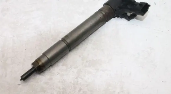Land Rover Freelander 2 - LR2 Fuel injector 0445116043