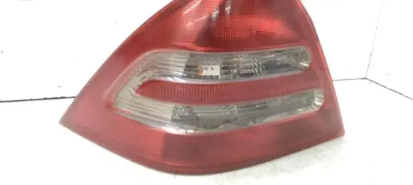 Mercedes-Benz C W203 Rear/tail lights 3311
