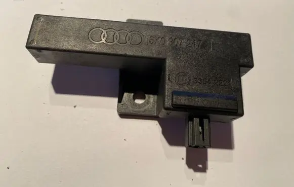 Audi A7 S7 4G Keyless (KESSY) go control unit/module 8K0907247
