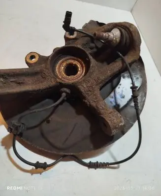 Mercedes-Benz ML W164 Front wheel hub spindle knuckle