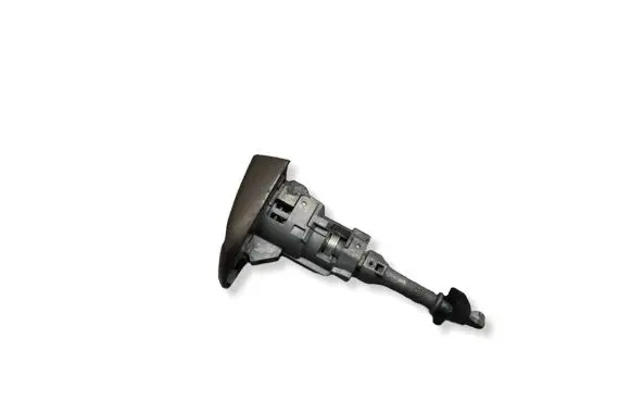 Mazda 3 III Front door lock (next to the handle) 