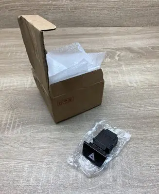 Hyundai Tucson IV NX4 Hazard light switch 93790N7000 UAYQH