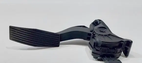 Opel Insignia A Accelerator throttle pedal 13237352DG