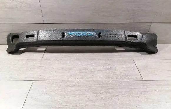 Volvo XC40 Front bumper foam support bar 31449345