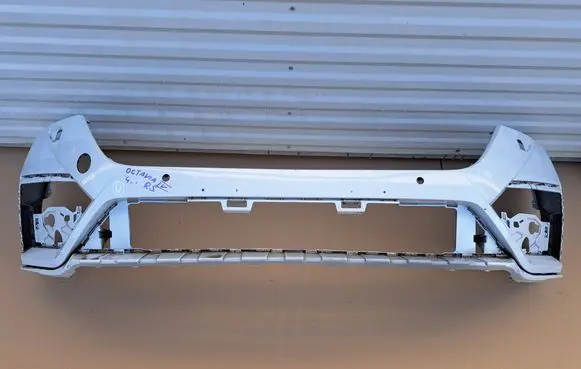 Skoda Octavia Mk4 Front bumper 5E3807217F