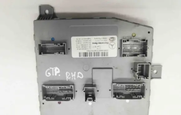 Mercedes-Benz C W205 Central body control module A2059006822